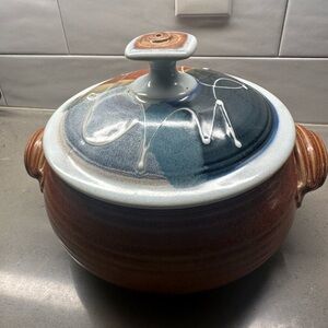 Hively Pottery Monmouth Oregon Studio Art Glazed Covered Cassrerole Bowl